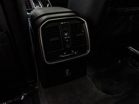 Used 2023 Porsche Macan AWD/4WD image 29
