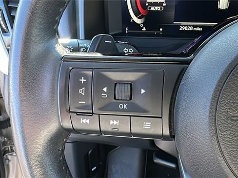 Used 2023 Nissan Rogue Platinum image 13