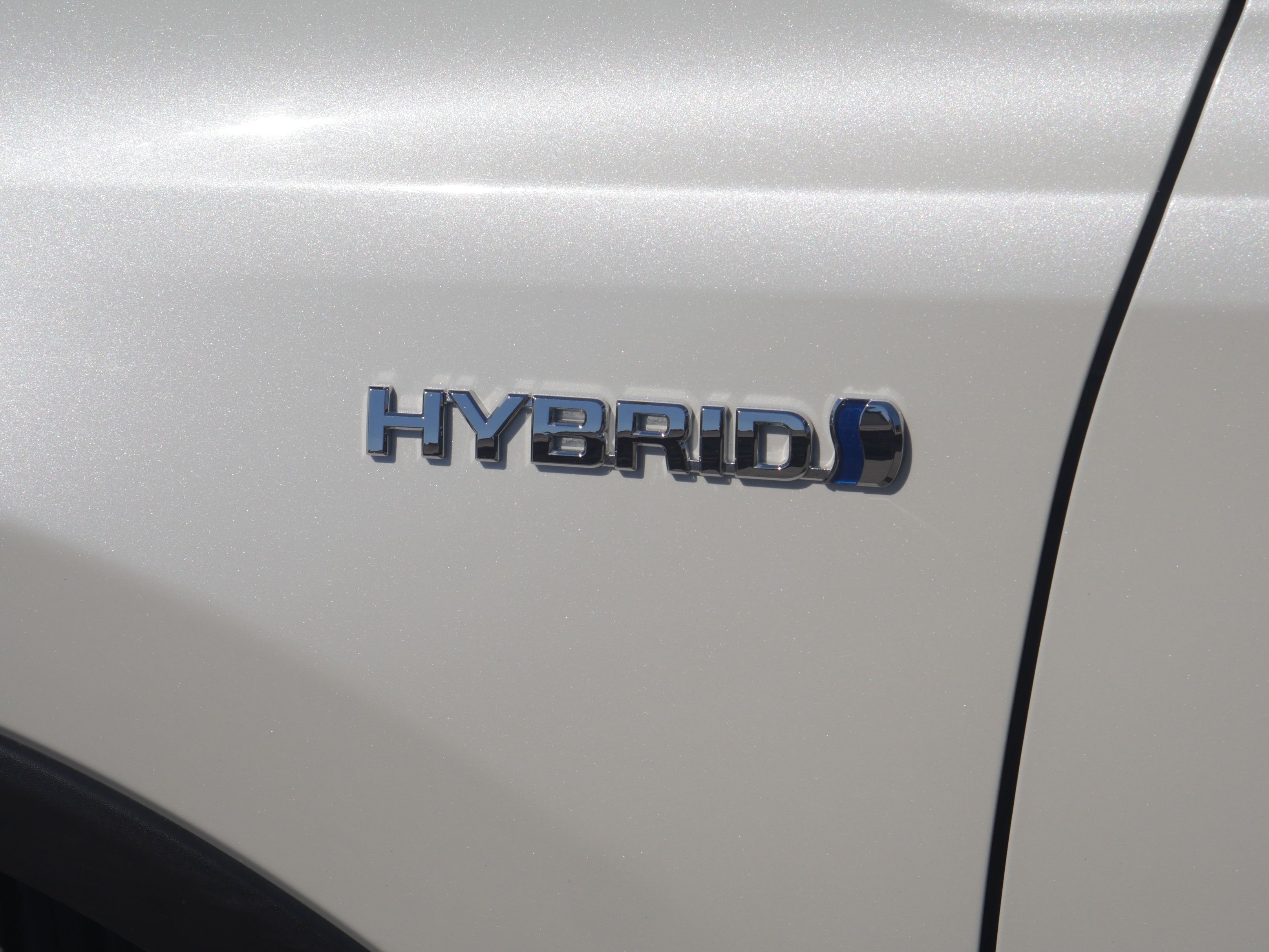 Used 2017 Toyota RAV4 Limited w/ Advanced Technology Package AWD/4WD image 18