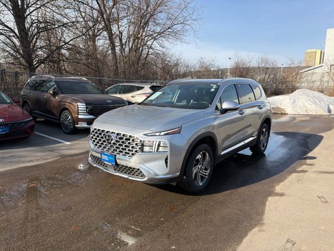 Used 2023 Hyundai Santa Fe SEL w/ Premium Package image 4