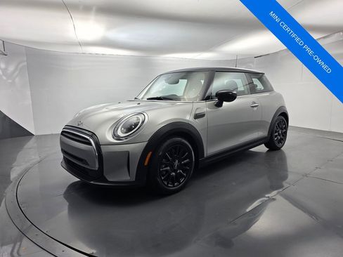 Used 2024 MINI Cooper 2-Door Hardtop FWD image 8
