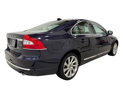 Used 2016 Volvo S80 T5 w/ Convenience Package image 4