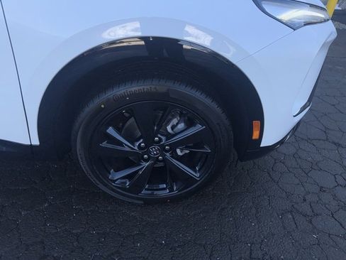 New 2026 Buick Envision Sport Touring image 9