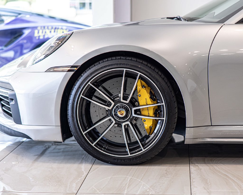 Used 2025 Porsche 911 Turbo S AWD/4WD image 9