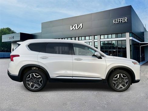 Used 2023 Hyundai Santa Fe Limited image 9