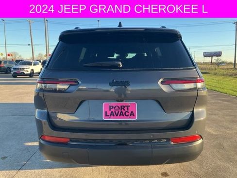 Used 2024 Jeep Grand Cherokee L Altitude image 6
