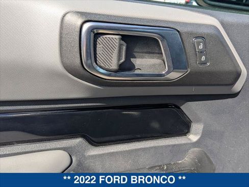Used 2022 Ford Bronco 2-Door AWD/4WD image 12