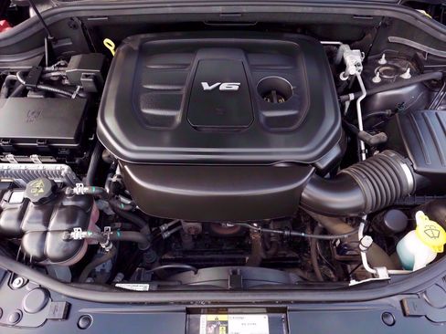 Used 2018 Jeep Grand Cherokee Altitude image 28