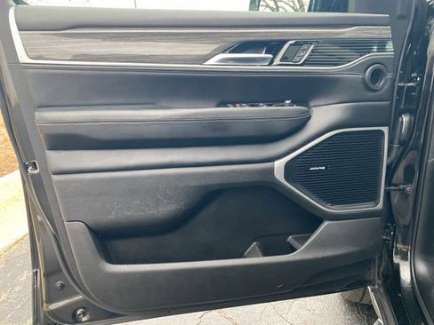 Used 2022 Jeep Wagoneer Series II w/ Premium Group I image 23