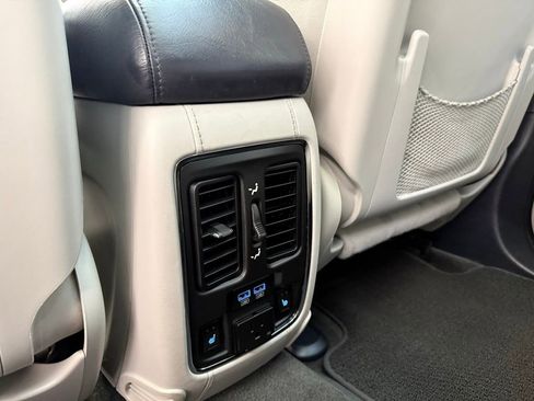 Used 2017 Jeep Grand Cherokee Summit image 19