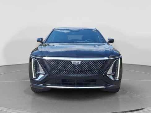 Used 2024 Cadillac Lyriq Luxury w/ LPO, Floor Liner Package AWD/4WD image 2