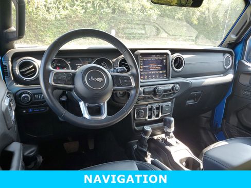 Used 2022 Jeep Wrangler Unlimited Sahara image 11