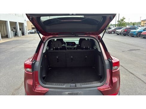 Used 2025 Chevrolet TrailBlazer LT AWD/4WD image 35