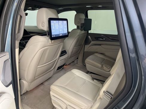 Used 2021 Cadillac Escalade Premium Luxury Platinum AWD/4WD image 26