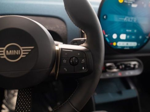 Used 2025 MINI Cooper Countryman S image 32