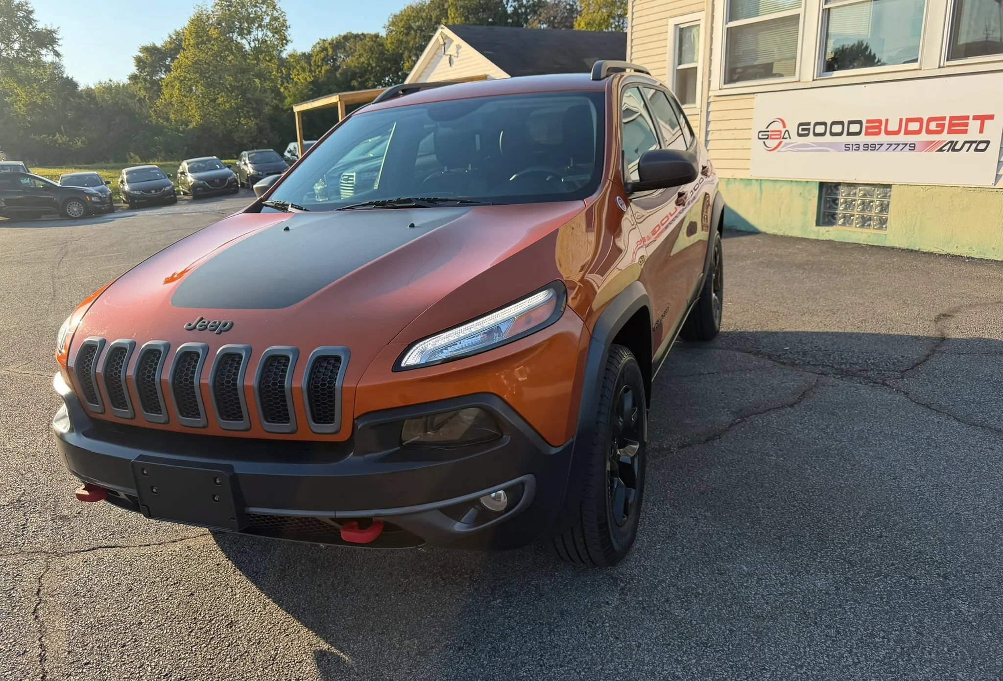 Used 2015 Jeep Cherokee Trailhawk AWD/4WD image 1