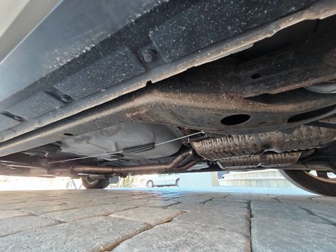 Used 2003 Lincoln Town Car Cartier image 66