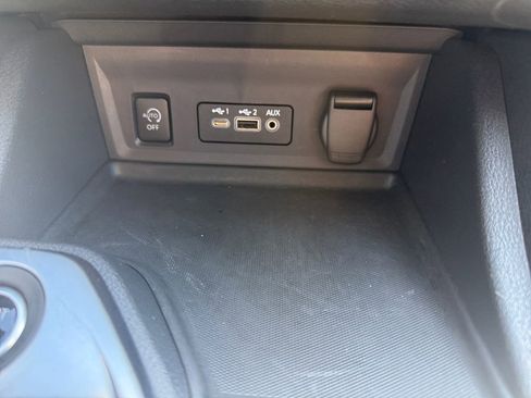 Used 2025 Nissan Sentra SV FWD image 24