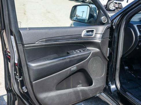 Used 2019 Jeep Grand Cherokee Limited AWD/4WD image 27