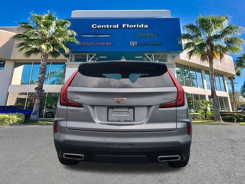 Used 2024 Cadillac XT4 Premium Luxury FWD image 6