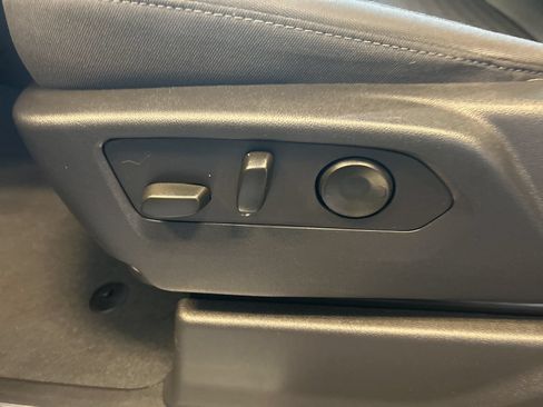 Used 2023 Chevrolet Silverado 1500 RST w/ Protection Package AWD/4WD image 15