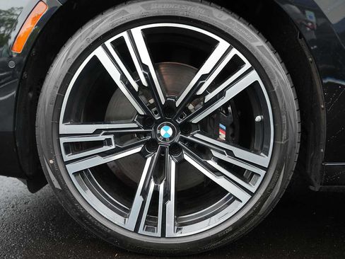 Used 2024 BMW 760i xDrive w/ Executive Package AWD/4WD image 12