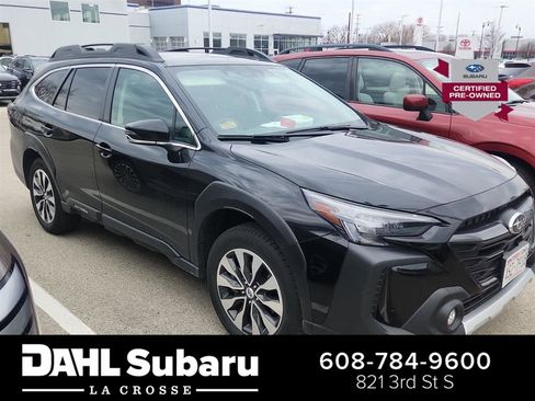 Used 2023 Subaru Outback Limited image 1