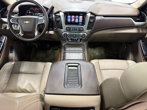 Used 2016 Chevrolet Suburban LTZ image 12