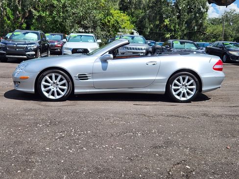 Used 2007 Mercedes-Benz SL 550 w/ Premium Pkg I image 2
