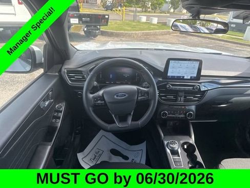 Used 2025 Ford Escape ST-Line Select AWD/4WD image 26