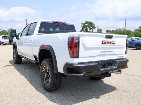 New 2026 GMC Sierra 2500 AT4X w/ LPO, Black Badging Package AWD/4WD image 31