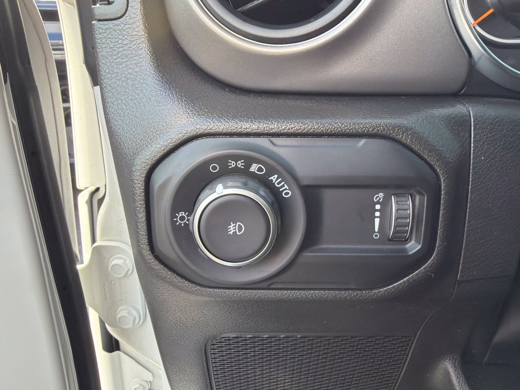 Used 2023 Jeep Wrangler Unlimited Sport AWD/4WD image 27