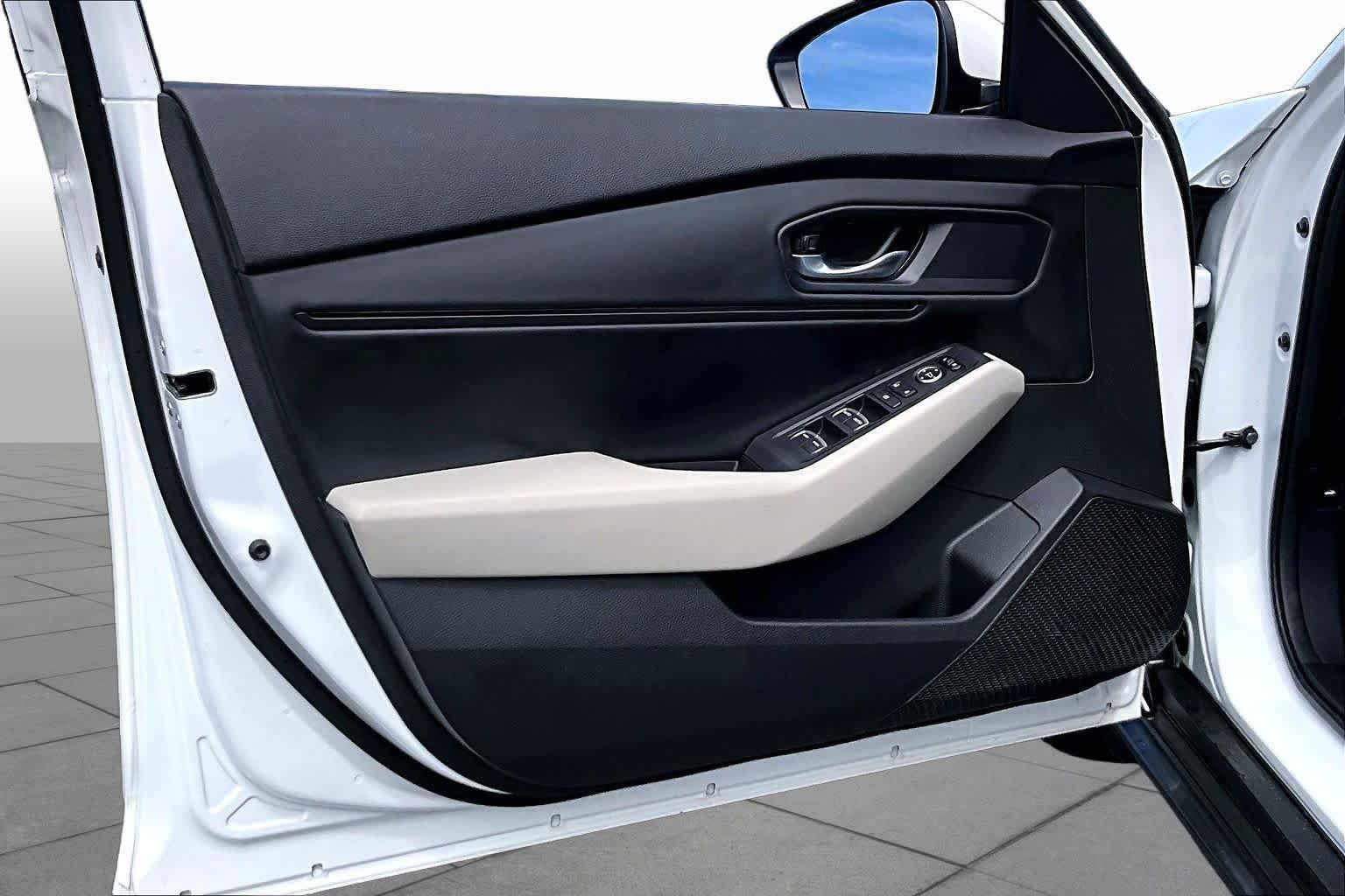 Used 2024 Honda Accord EX image 21