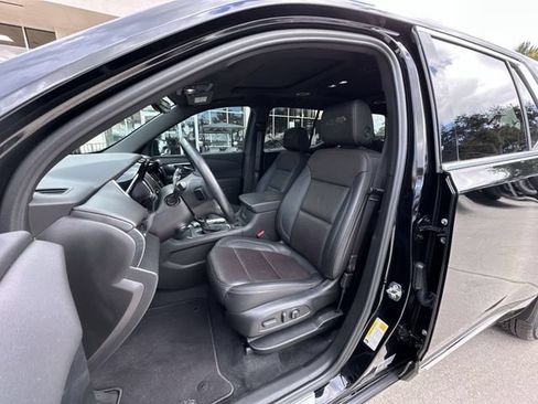 Certified 2023 Chevrolet Traverse High Country AWD/4WD image 19