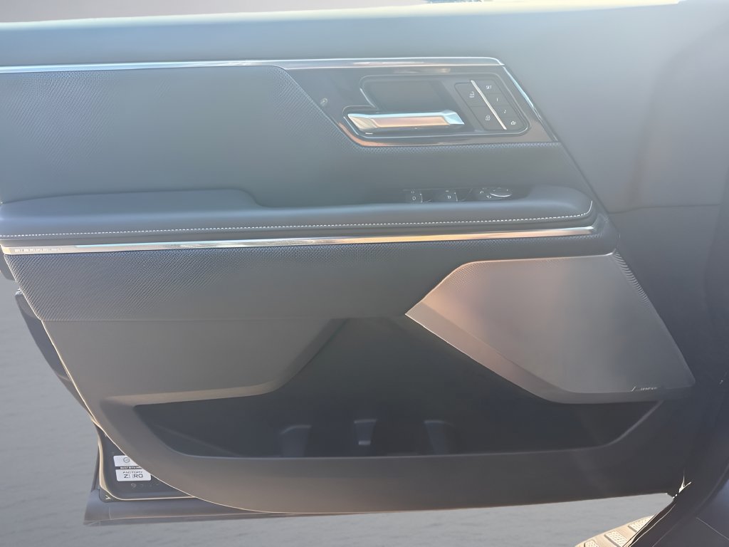 Used 2026 GMC Sierra EV Denali AWD/4WD image 21