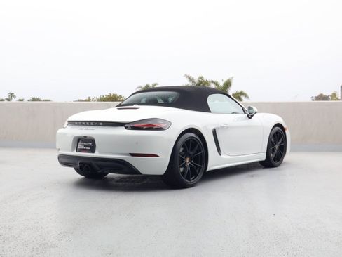 Certified 2022 Porsche 718 Boxster RWD image 10