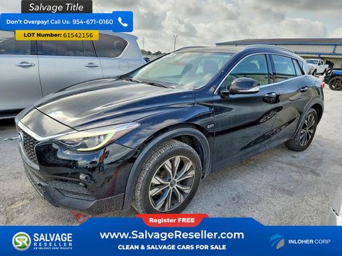 Used 2018 INFINITI QX30 AWD image 1