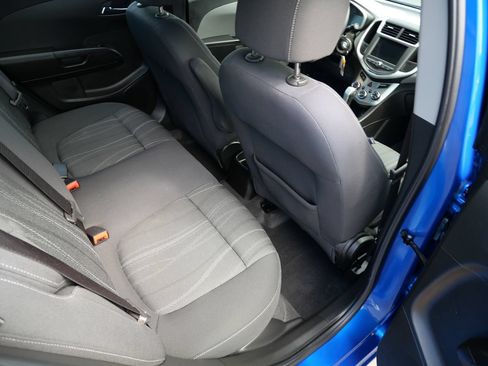 Used 2018 Chevrolet Sonic LT FWD image 22
