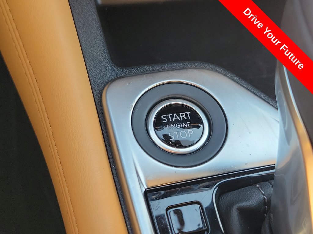 Used 2025 Nissan Sentra SV w/ SV Premium Package FWD image 10