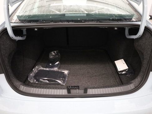 New 2026 Volkswagen Jetta SE image 34