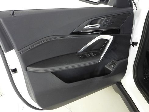 Used 2023 BMW X1 xDrive28i AWD/4WD image 11