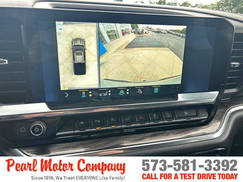 Certified 2022 Chevrolet Silverado 1500 LTZ AWD/4WD image 15