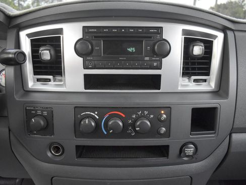 Used 2007 Dodge Ram 1500 Truck SLT AWD/4WD image 20