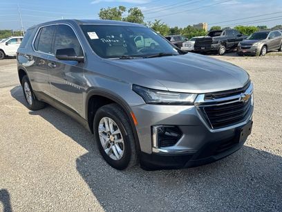 Used 2023 Chevrolet Traverse LS