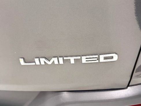 Used 2016 Jeep Cherokee Limited w/ Trailer Tow Group AWD/4WD image 13