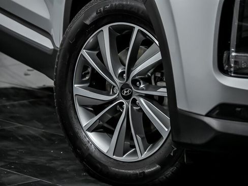 Used 2019 Hyundai Santa Fe AWD image 3