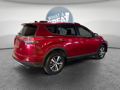 Used 2018 Toyota RAV4 XLE w/ Plus Extra Value Package AWD/4WD image 3
