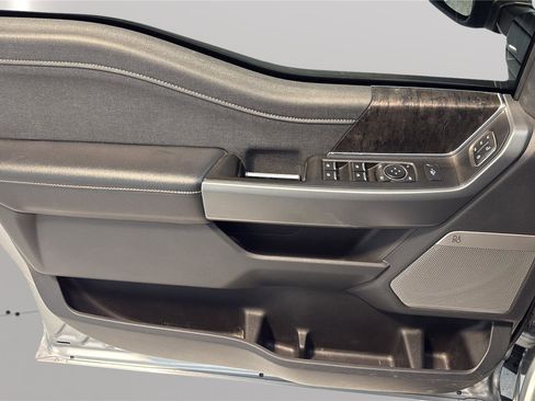 Used 2024 Ford F250 Lariat w/ Sport Appearance Package image 21