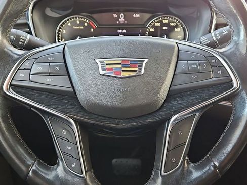 Used 2020 Cadillac XT5 Premium Luxury image 14