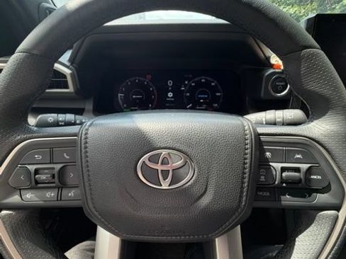 Used 2026 Toyota 4Runner Limited AWD/4WD image 5